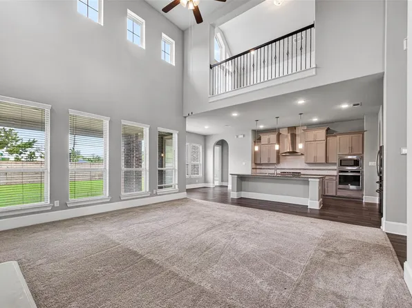 3919 Pinecrest Peak Dr, Spring, TX 77386