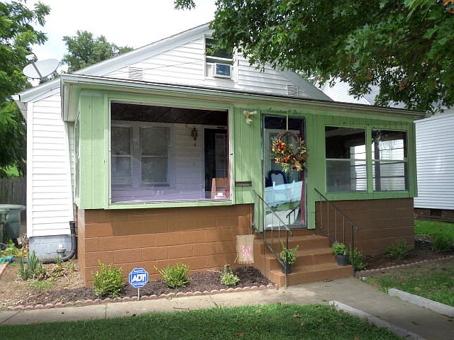 1st image of 1705 E 17th St