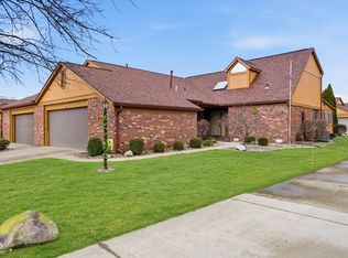 1918 Summer Pl, Anderson, IN 46012