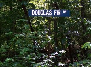 13 Douglas Fir Dr, Cleveland, GA 30528