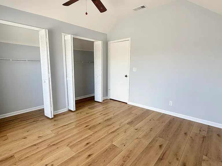 6048 Garrett St — Photo 72