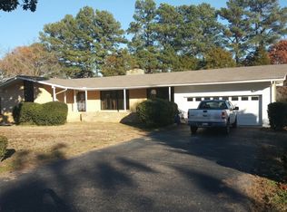 569 Swaney Rd, Holly Springs, MS 38635