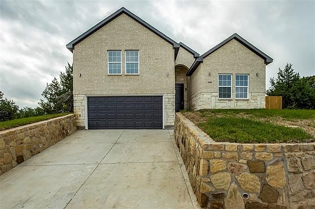 1st image of 1008 Oak Creek Dr