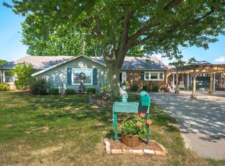 2715 Carter Rd, Coloma, MI 49038