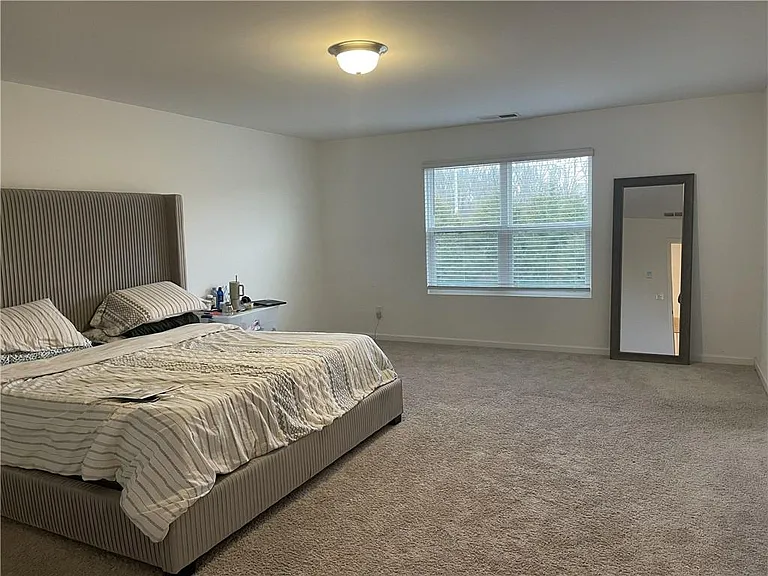 5765A Thornton Dr — Photo 5