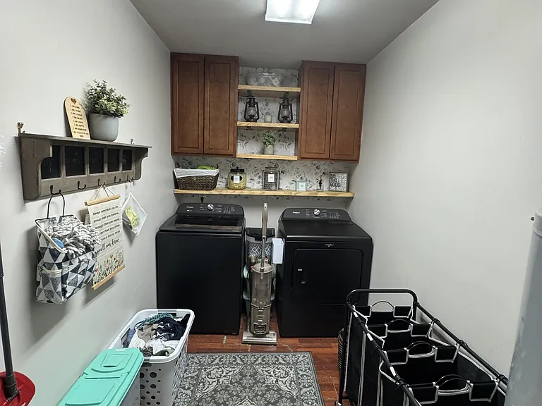 105 Larkins Dr — Photo 13