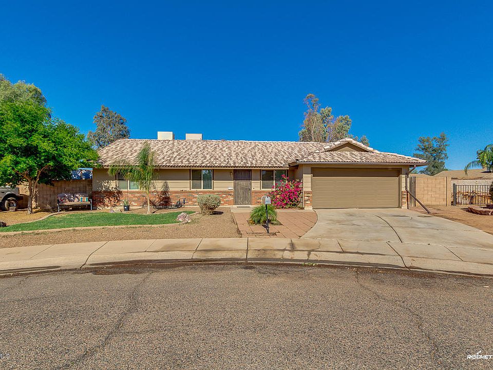 1st image of 1228 E Avenida Grande
