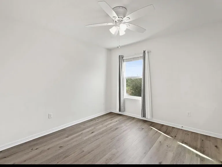8107 Bilston Village Ln — Photo 23