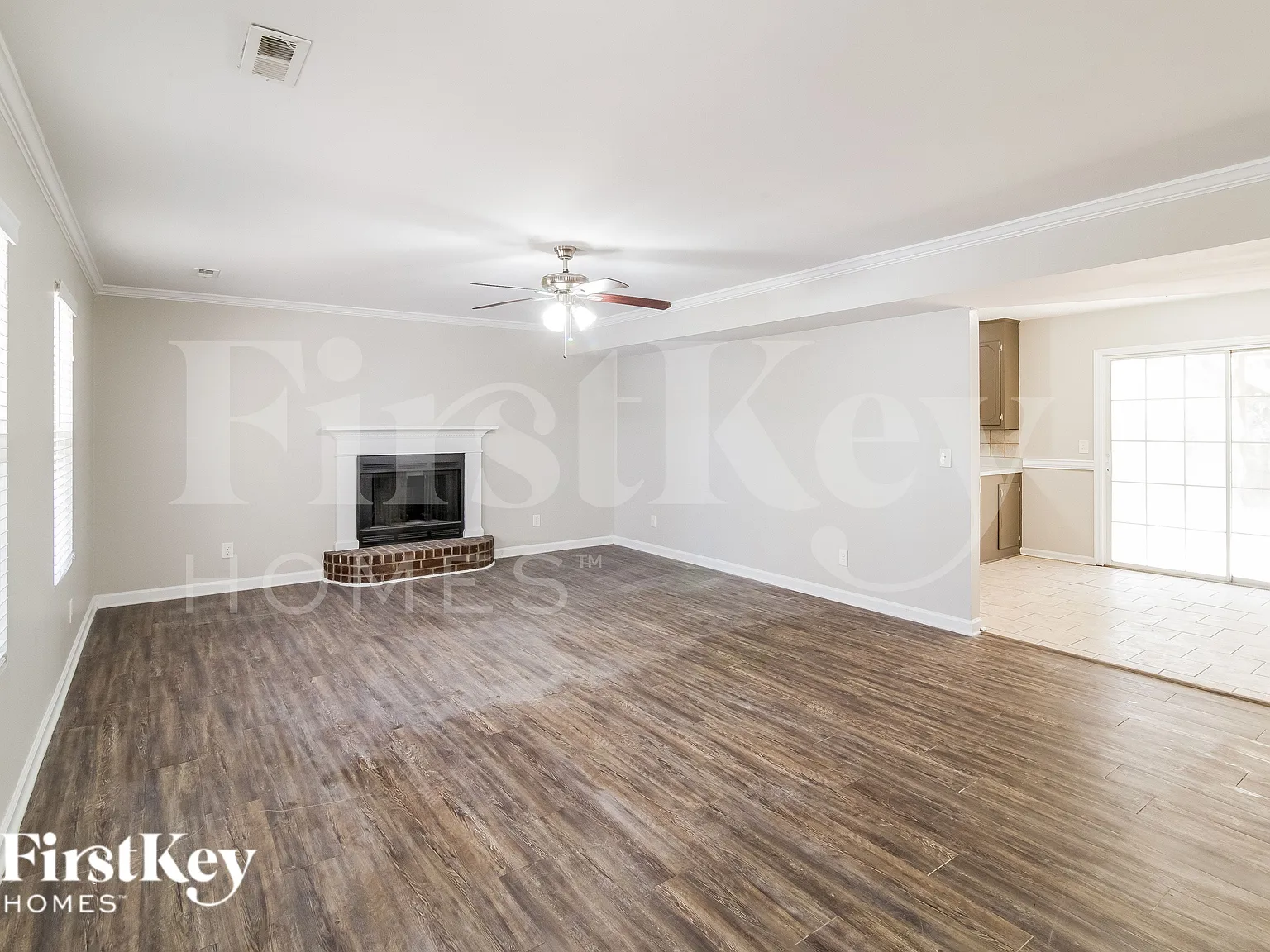 4 bed, 2.5 bath, 1530 sqft, $2,505 — Photo 4