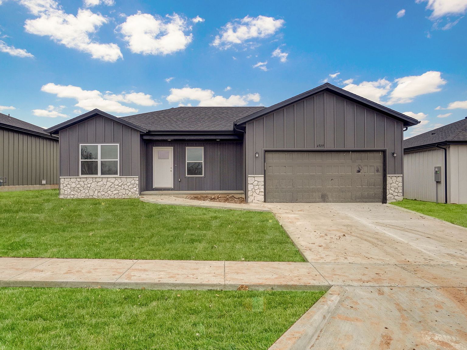 4929 W Minota St, Springfield, MO 65802 | Zillow