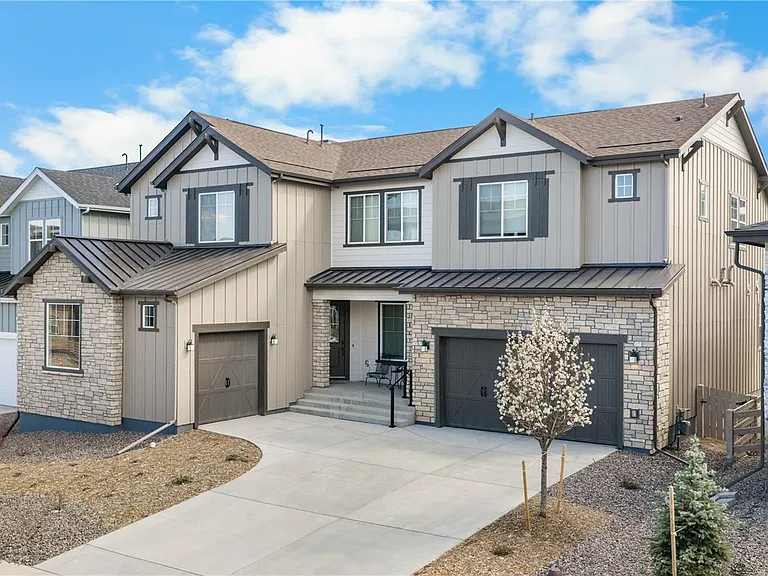 8484 Orchard City Dr — Photo 2
