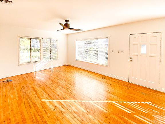 3rd image of 501 Glenwood Rd #501