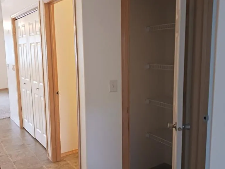 114 E Dudley St #4 — Photo 10