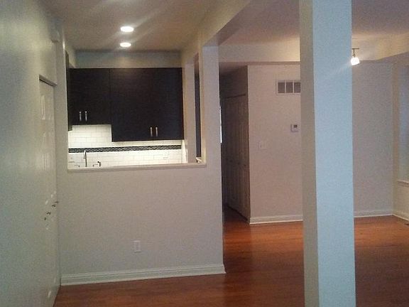 3rd image of 3821-3823 Shenandoah Ave