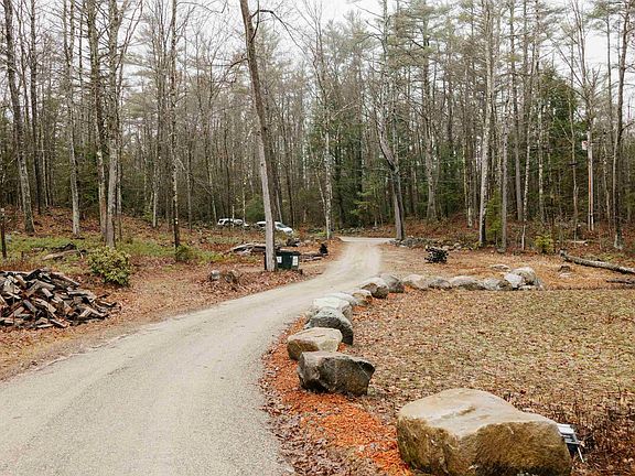 2nd image of 162 Sandy Hollow Road