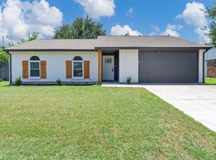 7116 Chapman Dr, North Richland Hills, TX 76182