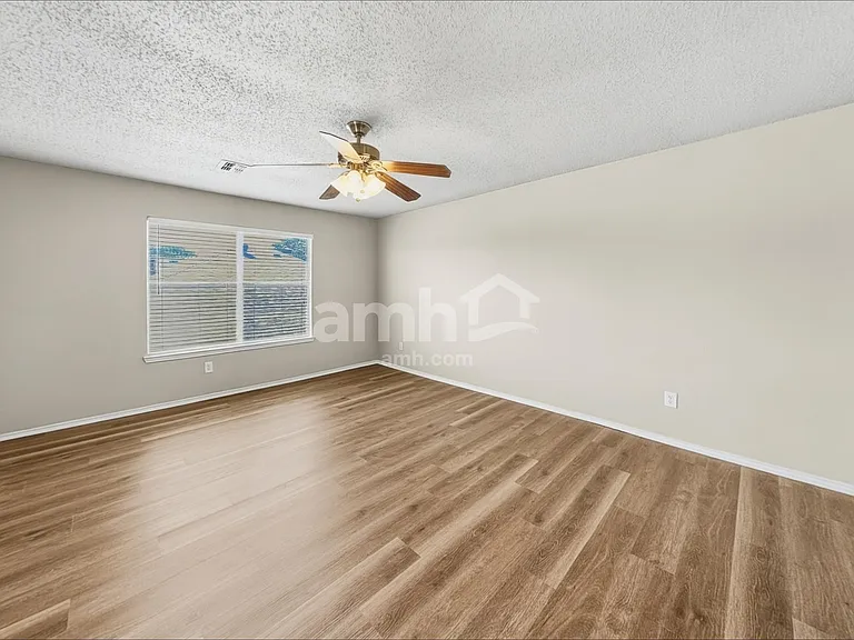 1417 Pine Ridge Rd — Photo 10