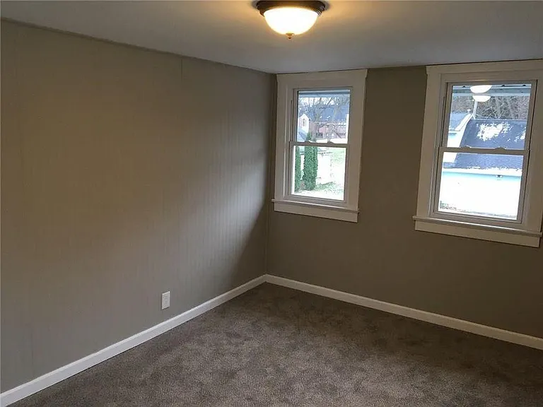 430 Lake Shore Boulevard Ext — Photo 5