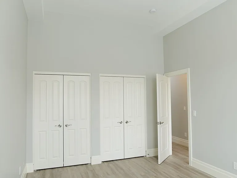 32 Water St N #201 — Photo 12