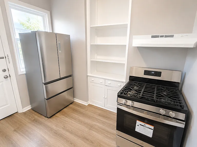 354 Fair St #4 — Photo 6