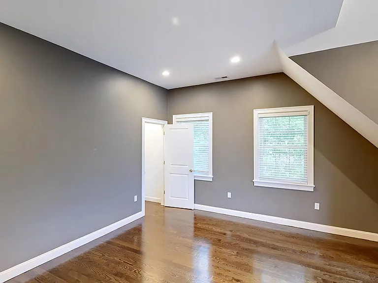 78 Nahanton Ave — Photo 11