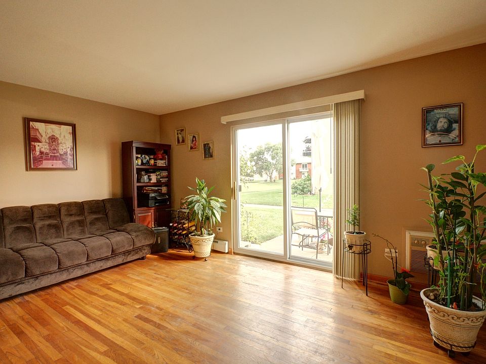 2nd image of 8832 Kenneth Dr #106F