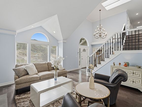 5th image of 3439 E Canyon Cove Dr