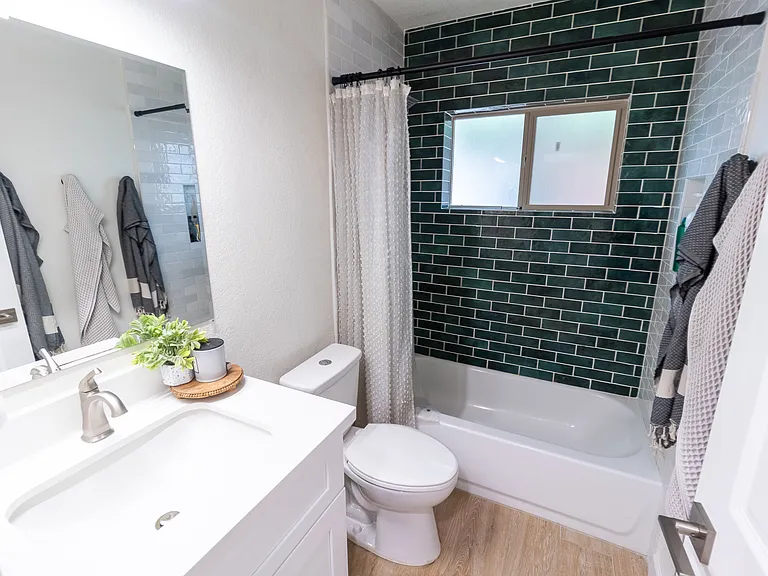 7244 E Coronado Rd — Photo 5