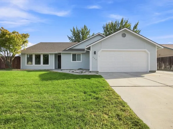 640 N Perry Loop, Kennewick, WA 99336