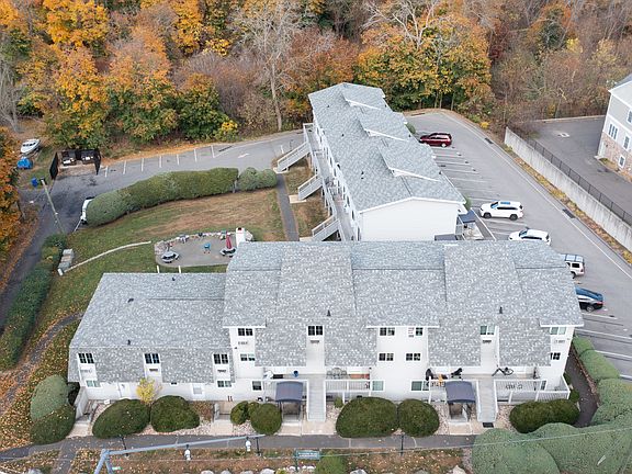 4th image of 113 Park Ave #18