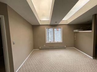 3852 Silsby Rd, Cleveland, OH 44111