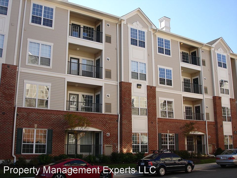 1st image of 4860 Eisenhower Ave Unit 297