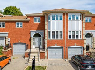 80 McCallum Dr #28, Richmond Hill, ON L4C 9X5