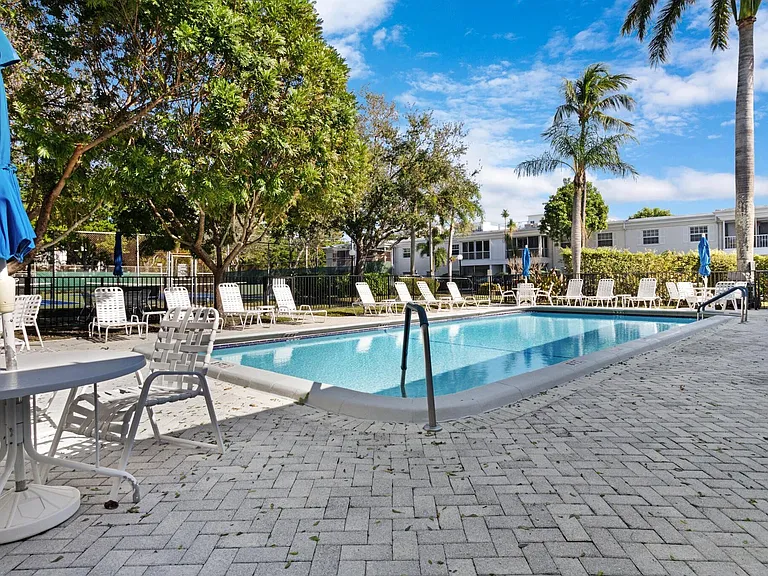 6213 Bay Club Dr #4 — Photo 31