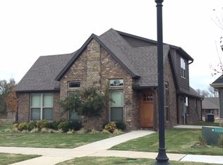 3302 SW Stonepoint Ave, Bentonville, AR 72712