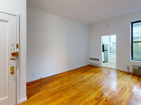 313 E 85th St APT 4C