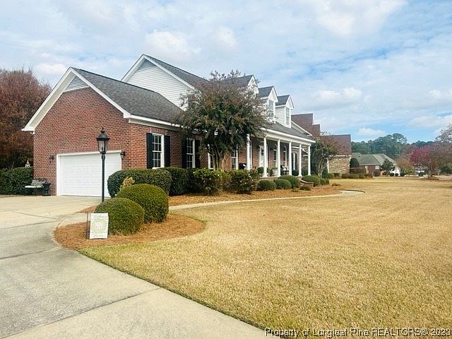 2nd image of 1109 Laurel Oak Ln