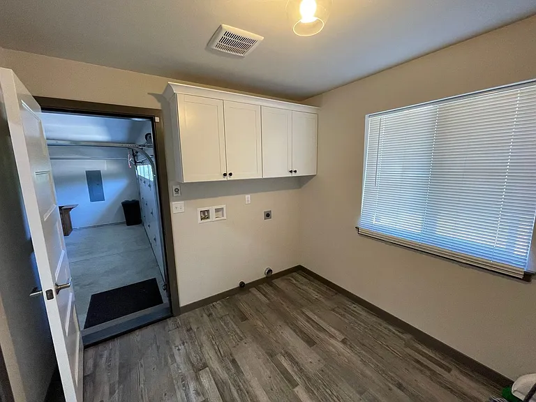 2525 El Mar St — Photo 12