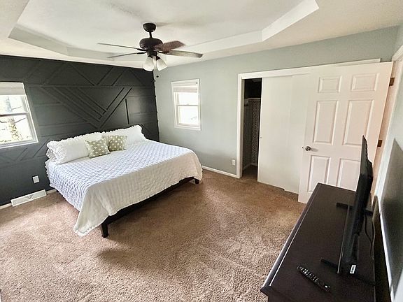 2nd image of 5817 NW Aspen Ln