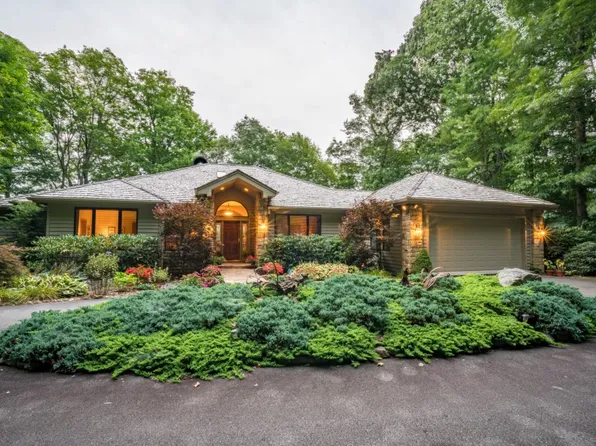 1038 Ridge Dr, Linville, NC 28646