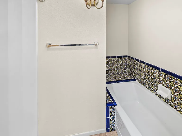 6109 N Zorrela Segundo — Photo 31