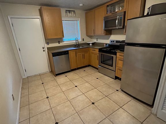 4th image of 2887 Ringle Rd
