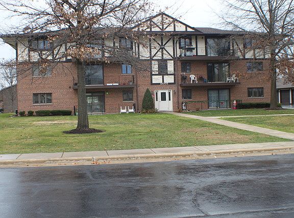 2nd image of 11005 S 84th Ave APT 3b