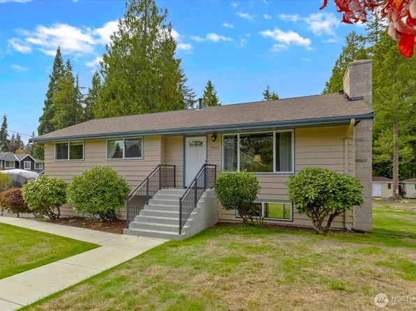 19126 80th Avenue W, Edmonds, WA 98026