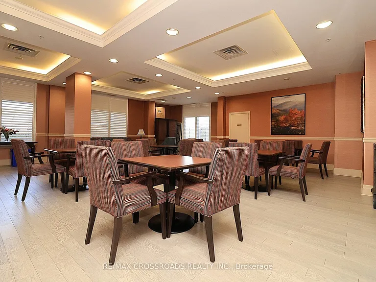 350 Princess Royal Dr #703 — Photo 29