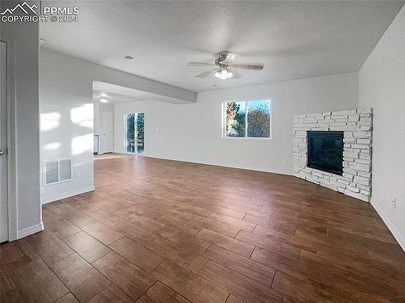 3rd image of 2263 Shady Aspen Dr