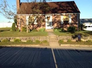 105 Wilbur Ave, Warwick, RI 02889