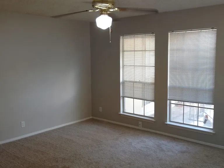 1302 Hollow Creek Dr #C — Photo 6