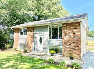 1263 Argyle Dr, Madison, OH 44057