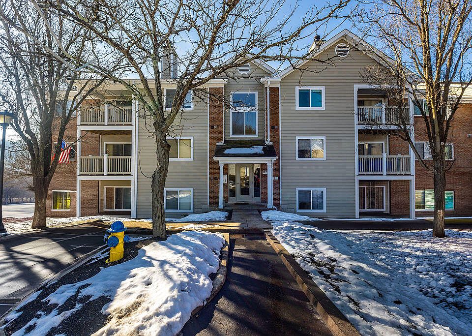 1st image of 90 Creekwood Dr Unit 4